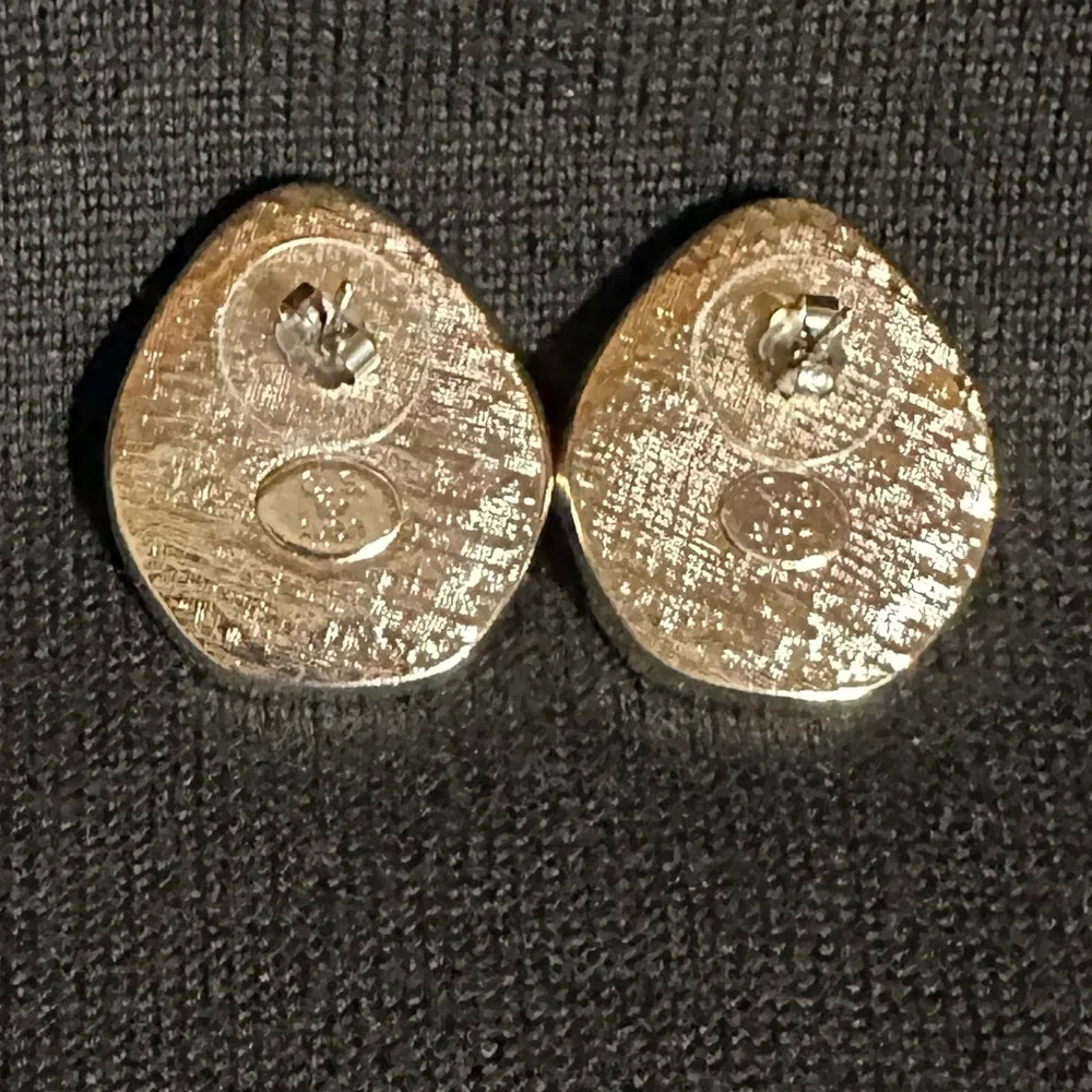 Avon Vintage Celia Sebiri Clip On Earrings - Picture 2 of 4